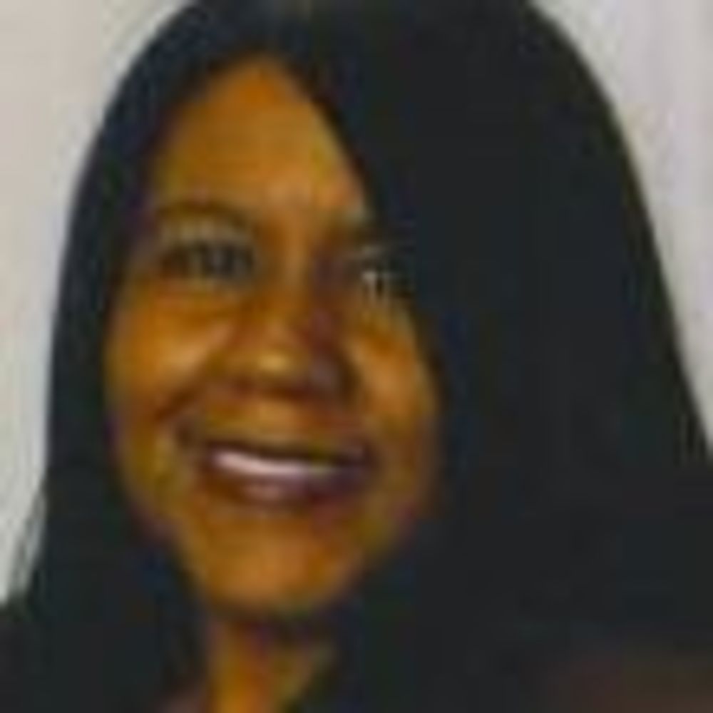 Meet your Posher, Yvette